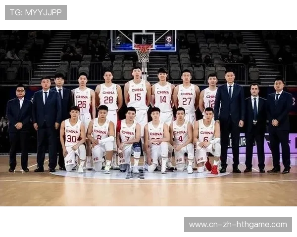 中国男篮年轻阵容展现新气象，中国年轻男篮球运动员