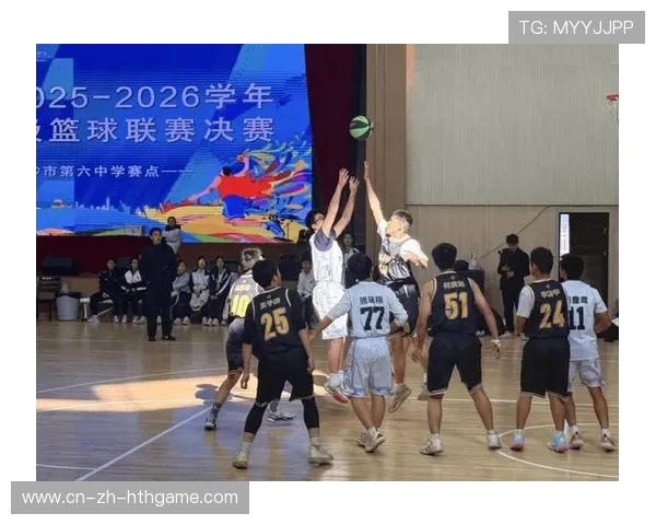 篮球让青春更加闪耀辉煌，篮球让青春灿烂